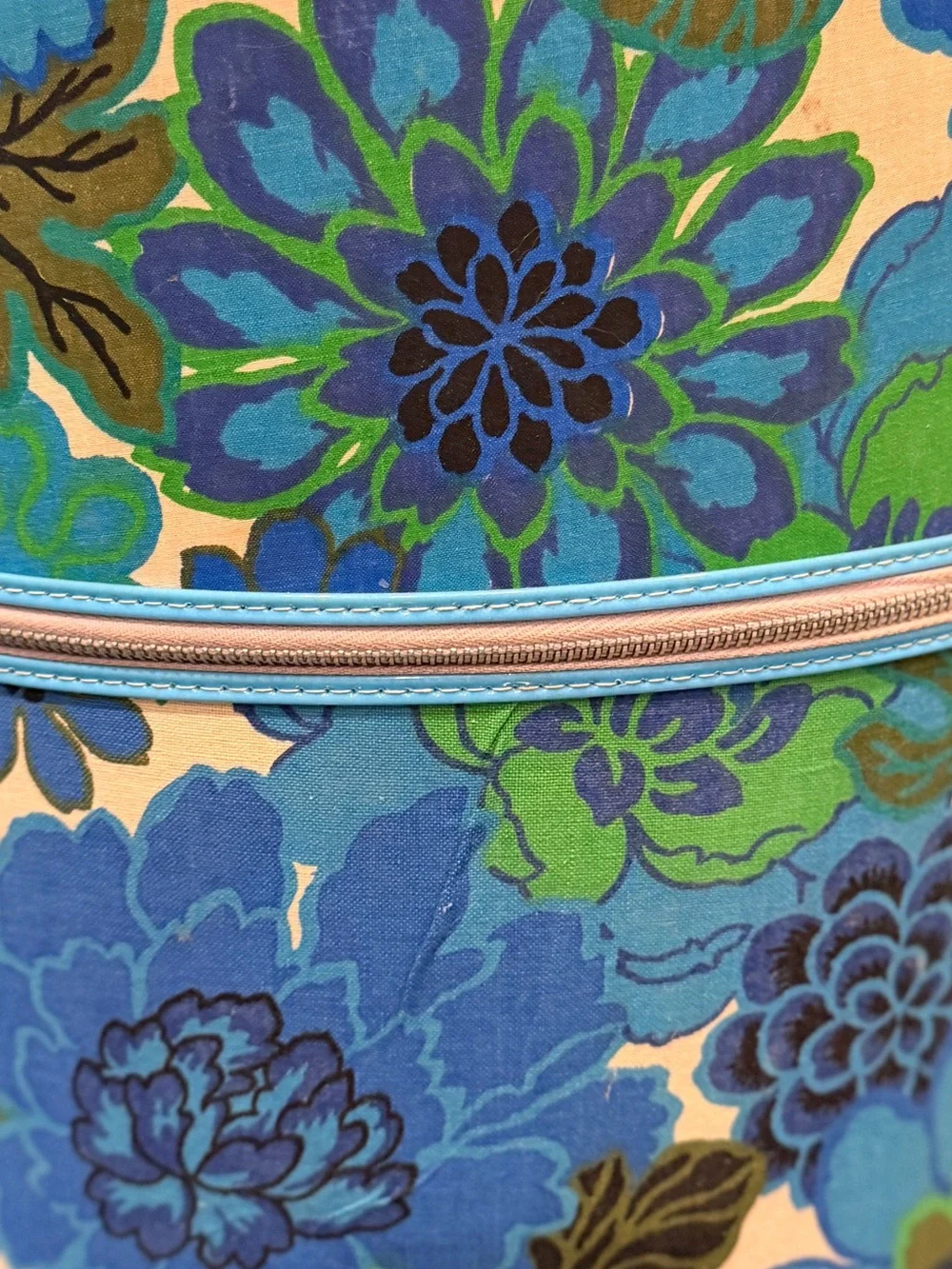 Vintage 60s Flower Power Floral Wig Travel Case Mod Blue Hat Box Storage